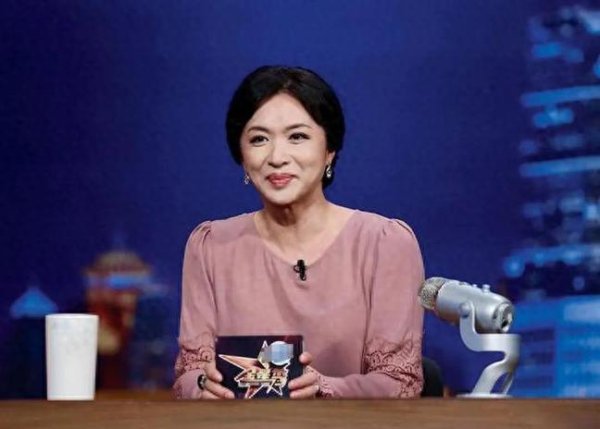 泸深A融通 逃到国外半年后，57岁金星近照曝光，这一次她还能被大众原谅吗？